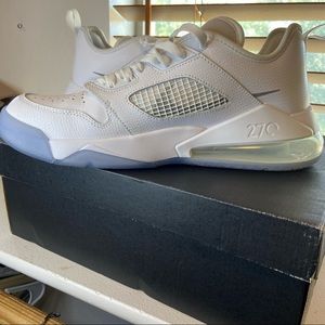 Jordan Mars 270 Low | Size: 11 | White